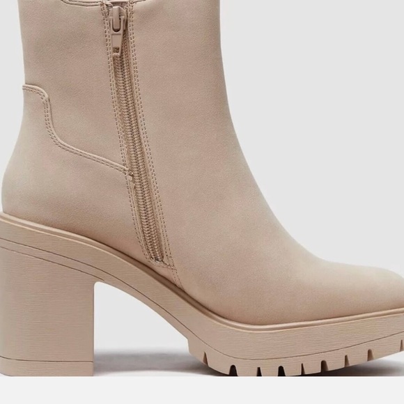 Women’s platform ankle booties 7.5 - Picture 3 of 3